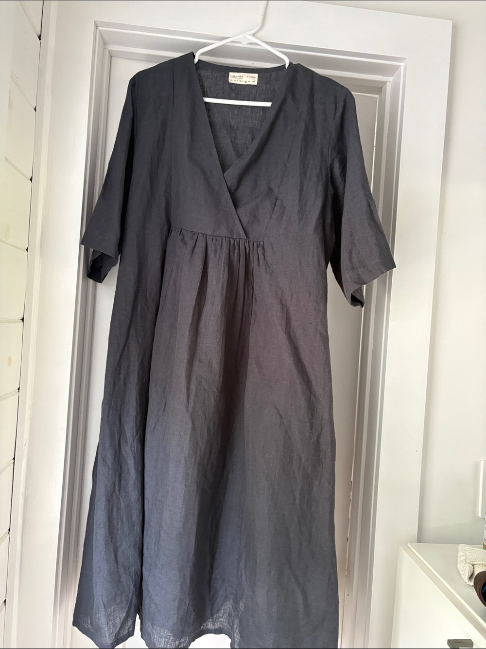Relaxed Black V-Neck Linen Midi Dress- XL